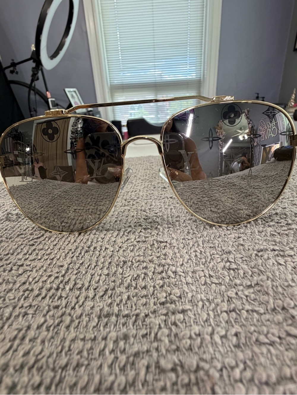 Unisex Party Gold Aviator Sunglasses with Gradient Gray Lenses